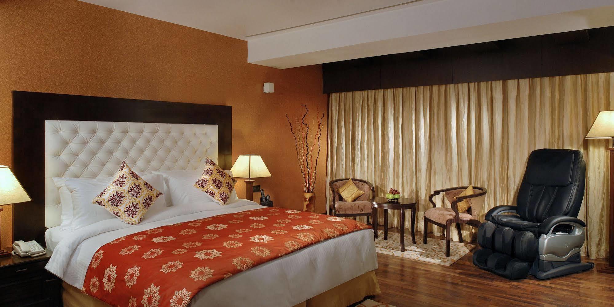 Fortune Park Vallabha - Member Itc Hotel Group, Hyderabad Room photo